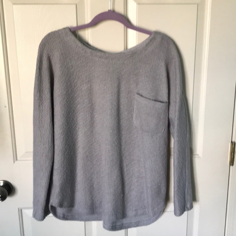 Gray sweatshirt